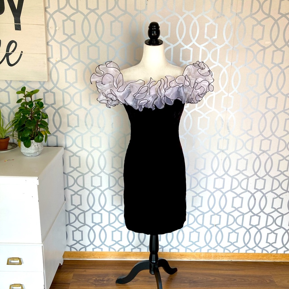 Off the shoulder Dress
